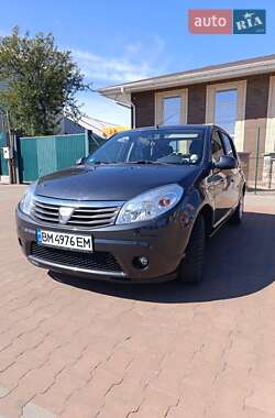 Хетчбек Dacia Sandero 2009 в Сумах