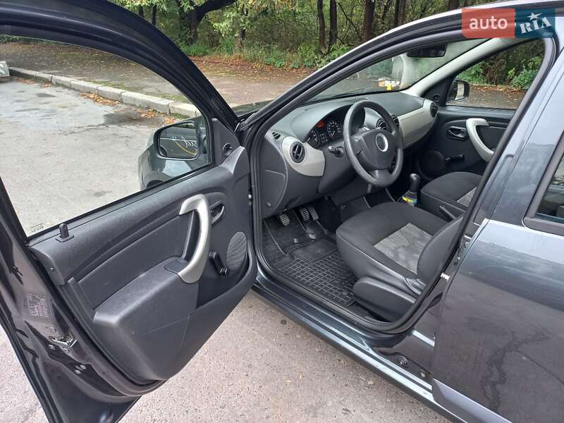 Хэтчбек Dacia Sandero 2010 в Ровно фото 4 Хэтчбек Dacia Sandero 2010 в Ровно
