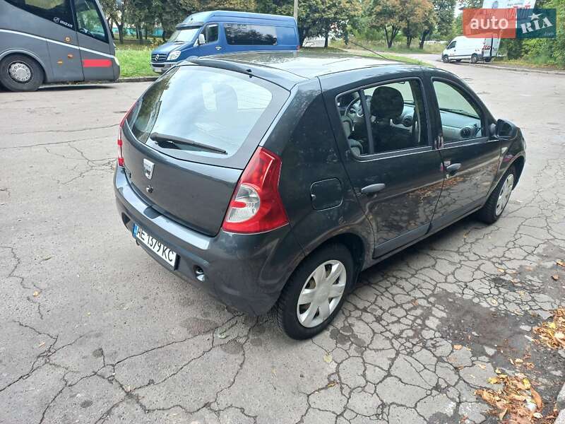 Хэтчбек Dacia Sandero 2010 в Ровно фото 6 Хэтчбек Dacia Sandero 2010 в Ровно