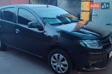 Хетчбек Dacia Sandero 2014 в Глухові