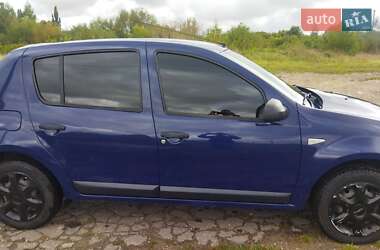 Хетчбек Dacia Sandero 2009 в Деражні