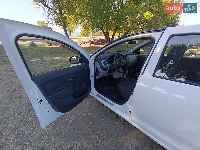 Хетчбек Dacia Sandero 2013 в Верхньодніпровську