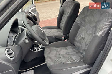 Хэтчбек Dacia Sandero 2009 в 