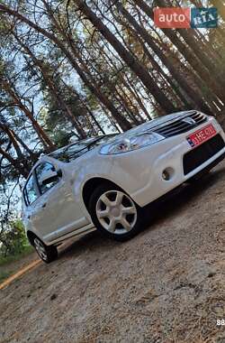 Хетчбек Dacia Sandero 2011 в Полтаві