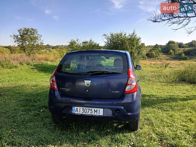 Хетчбек Dacia Sandero 2009 в Білій Церкві