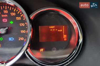 Хэтчбек Dacia Sandero 2015 в 