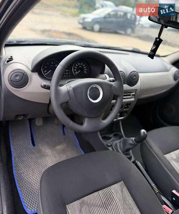 Хэтчбек Dacia Sandero 2009 в Сумах