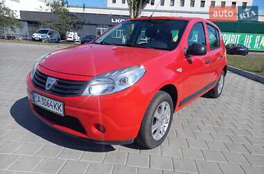 Хетчбек Dacia Sandero 2009 в Черкасах
