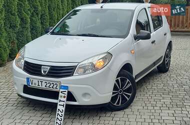 Dacia Sandero 2009