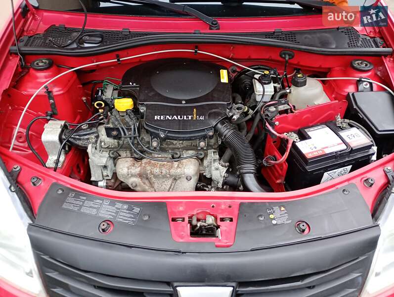 Хэтчбек Dacia Sandero 2009 в Калиновке