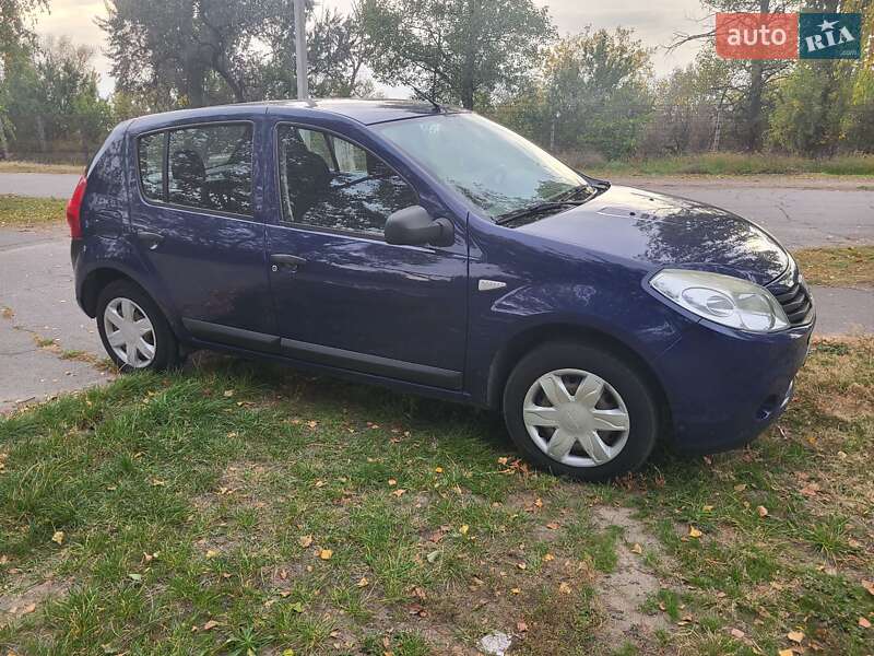Хетчбек Dacia Sandero 2009 в Кременчуці фото 12 Хетчбек Dacia Sandero 2009 в Кременчуці