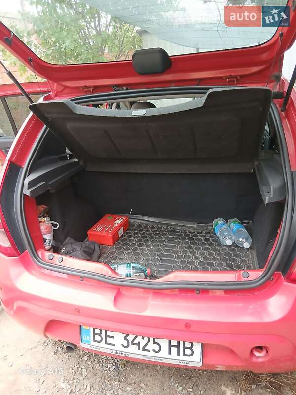 Хетчбек Dacia Sandero 2009 в Миколаєві фото 6 Хетчбек Dacia Sandero 2009 в Миколаєві