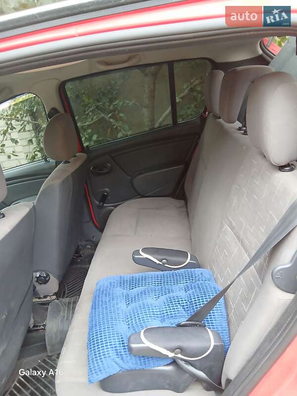 Хетчбек Dacia Sandero 2009 в Миколаєві фото 10 Хетчбек Dacia Sandero 2009 в Миколаєві