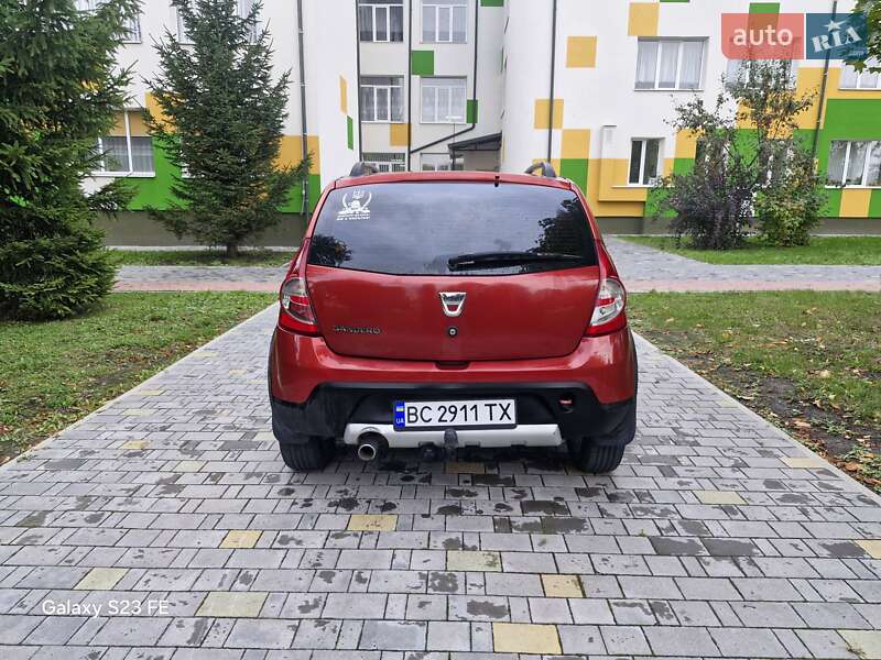 Хэтчбек Dacia Sandero 2012 в Тернополе
