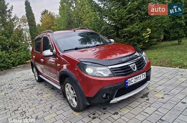 Хэтчбек Dacia Sandero 2012 в Тернополе
