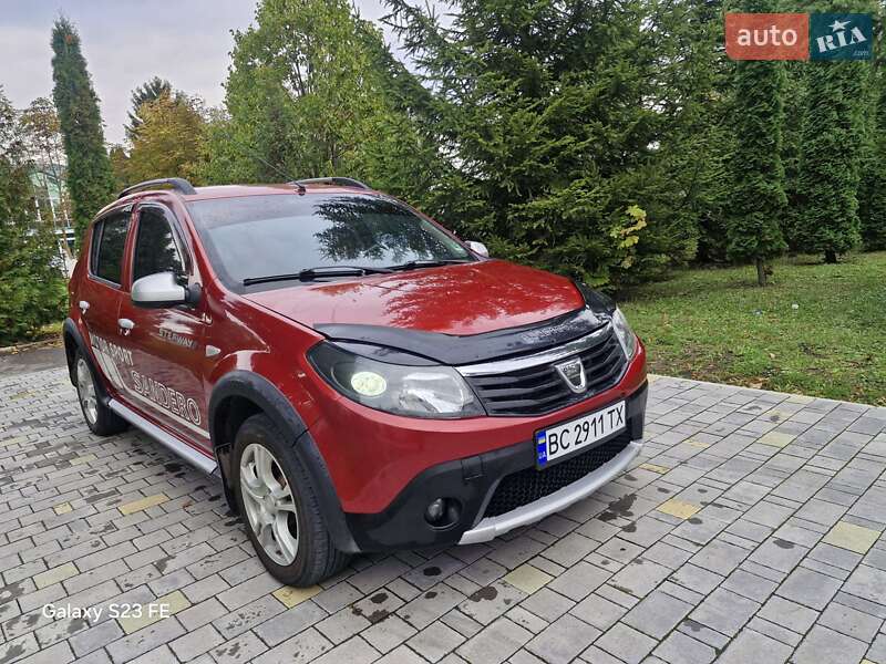 Хэтчбек Dacia Sandero 2012 в Тернополе