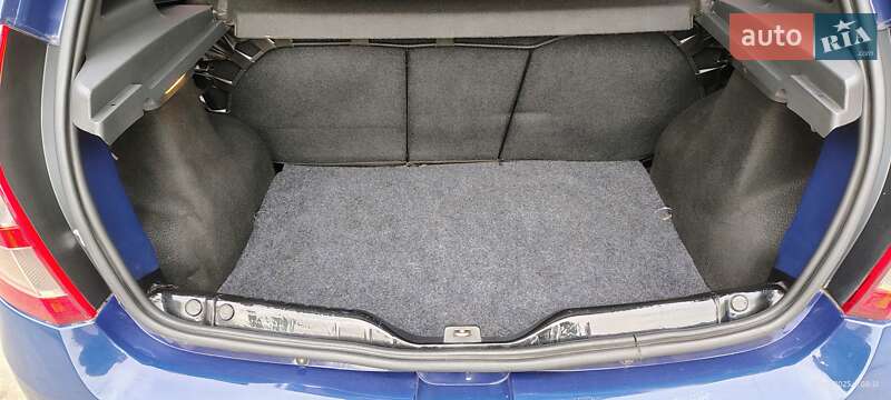 Хетчбек Dacia Sandero 2008 в Сумах фото 7 Хетчбек Dacia Sandero 2008 в Сумах