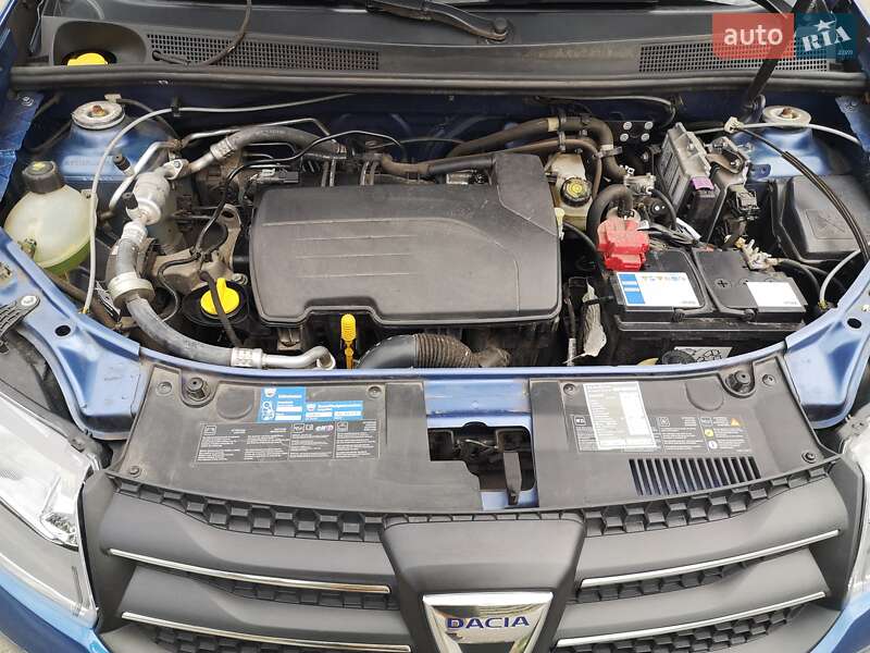 Хэтчбек Dacia Sandero 2013 в Киеве фото 19 Хэтчбек Dacia Sandero 2013 в Киеве