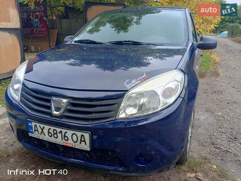 Хетчбек Dacia Sandero 2011 в Чугуєві