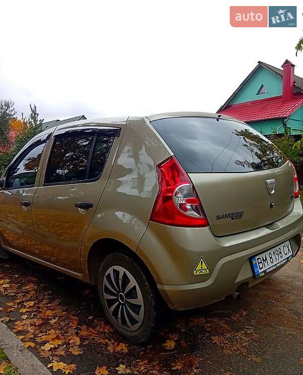Хэтчбек Dacia Sandero 2009 в Сумах