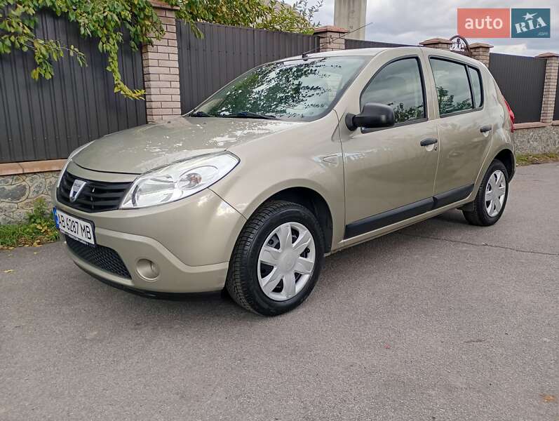 Хэтчбек Dacia Sandero 2009 в Калиновке фото 13 Хэтчбек Dacia Sandero 2009 в Калиновке