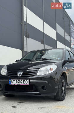 Хетчбек Dacia Sandero 2011 в Калуші