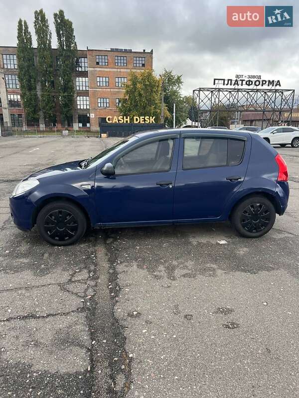 Хэтчбек Dacia Sandero 2009 в Броварах