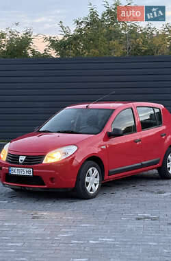 Хэтчбек Dacia Sandero 2008 в Каменец-Подольском