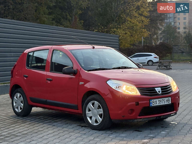 Хетчбек Dacia Sandero 2008 в Кам'янець-Подільському фото 6 Хетчбек Dacia Sandero 2008 в Кам'янець-Подільському