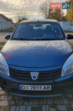 Хэтчбек Dacia Sandero 2009 в Светловодске