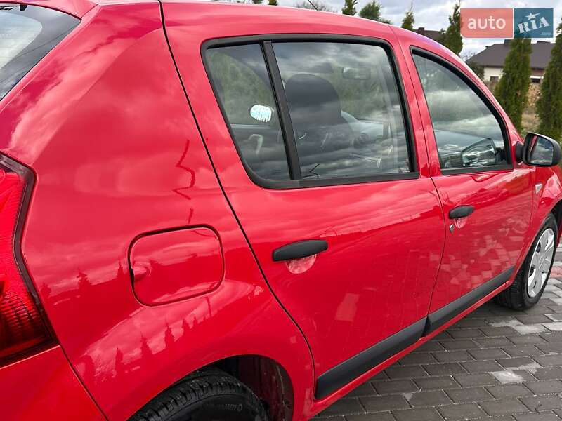 Хэтчбек Dacia Sandero 2009 в Луцке фото 3 Хэтчбек Dacia Sandero 2009 в Луцке