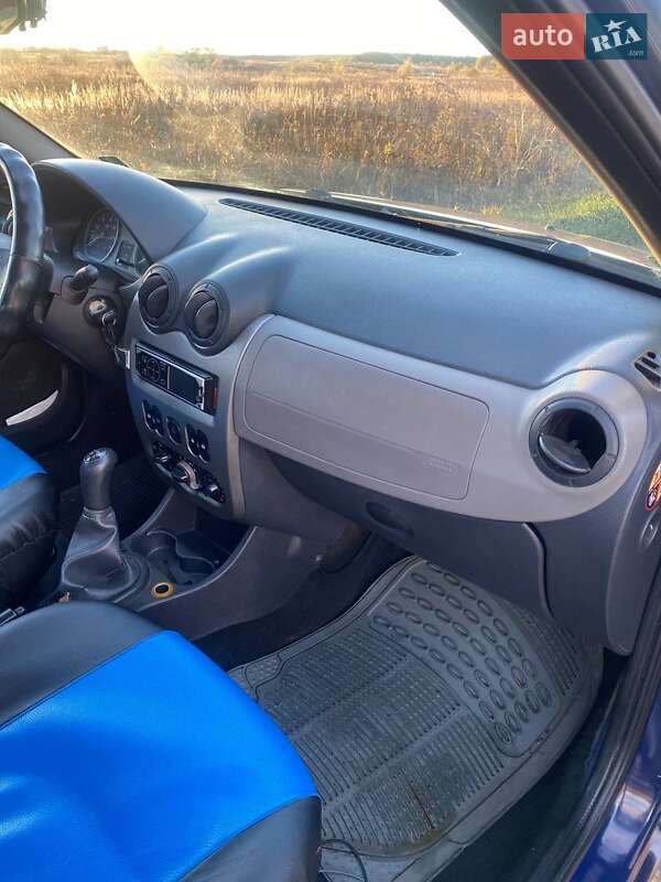 Хэтчбек Dacia Sandero 2009 в Ивано-Франковске фото 9 Хэтчбек Dacia Sandero 2009 в Ивано-Франковске