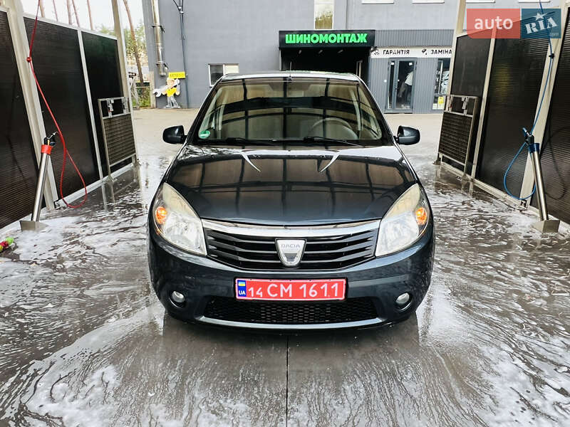 Хетчбек Dacia Sandero 2008 в Києві