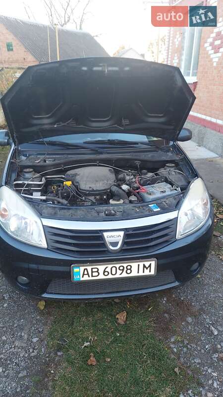 Хетчбек Dacia Sandero 2008 в Вінниці