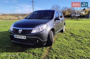 Хетчбек Dacia Sandero 2011 в Вознесенську