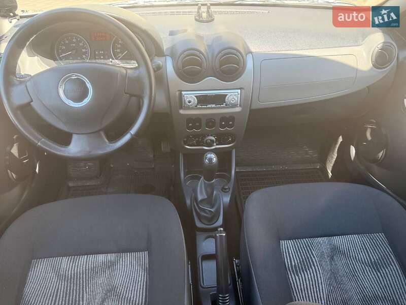 Хэтчбек Dacia Sandero 2011 в Ровно фото 7 Хэтчбек Dacia Sandero 2011 в Ровно