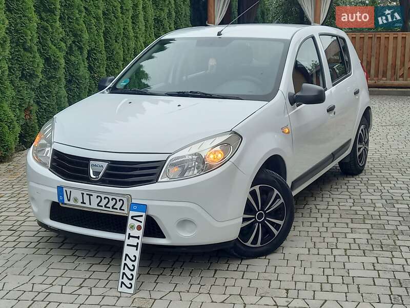 Хэтчбек Dacia Sandero 2009 в Самборе фото 4 Хэтчбек Dacia Sandero 2009 в Самборе