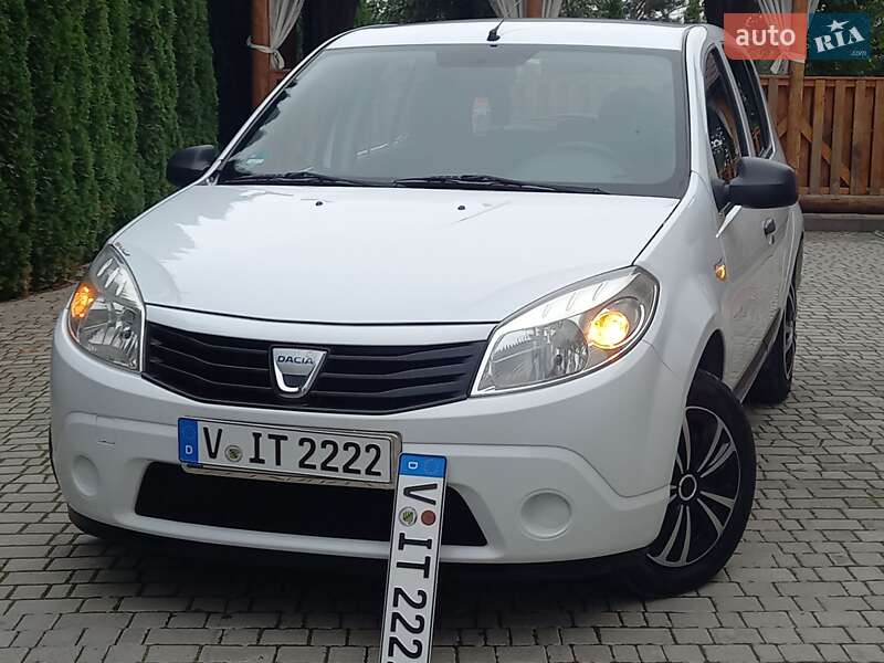 Хэтчбек Dacia Sandero 2009 в Самборе фото 8 Хэтчбек Dacia Sandero 2009 в Самборе