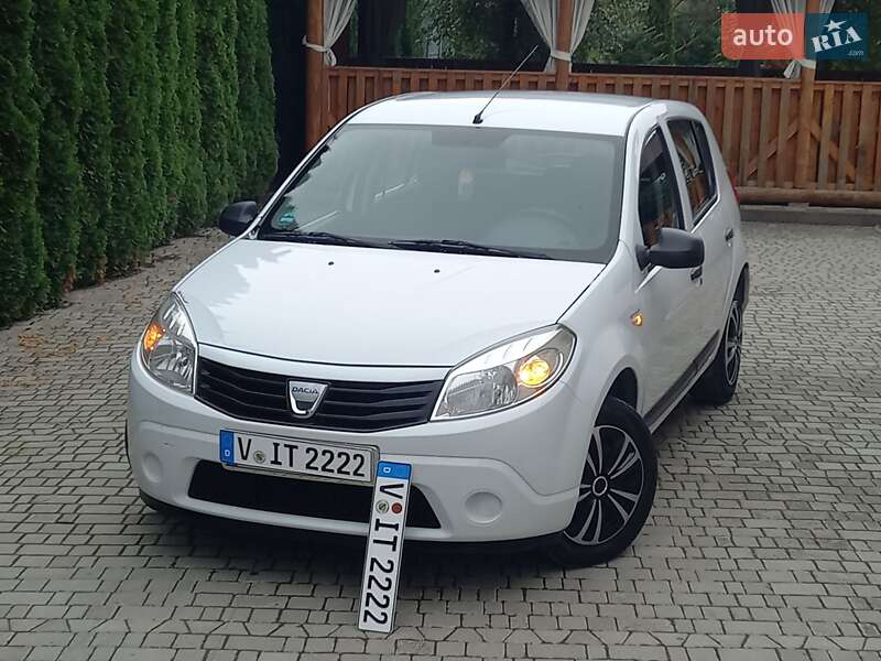 Хэтчбек Dacia Sandero 2009 в Самборе фото 14 Хэтчбек Dacia Sandero 2009 в Самборе