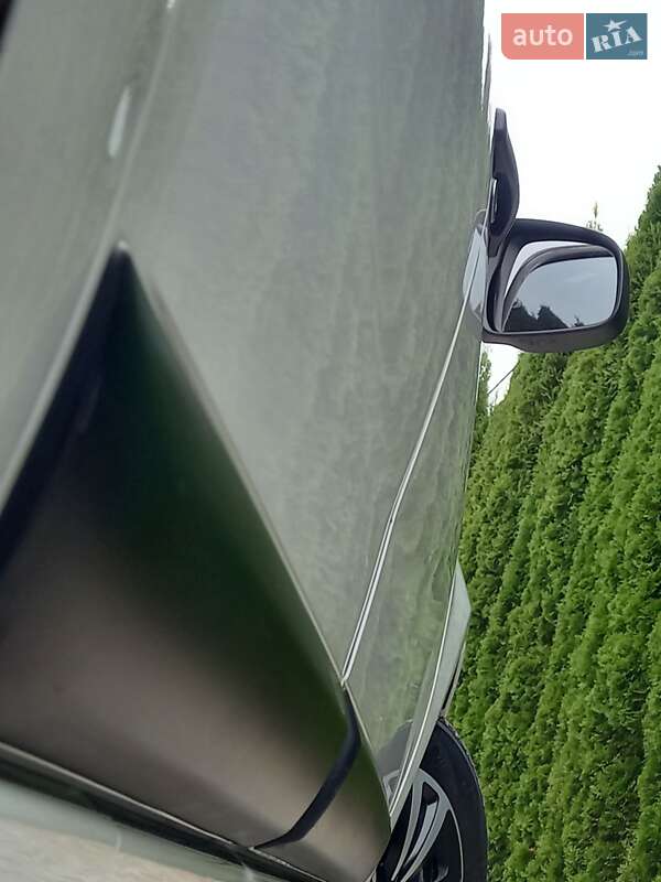 Хэтчбек Dacia Sandero 2009 в Самборе фото 55 Хэтчбек Dacia Sandero 2009 в Самборе