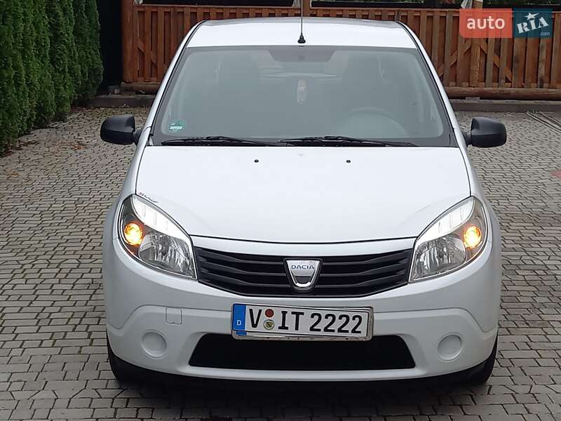 Хэтчбек Dacia Sandero 2009 в Самборе фото 57 Хэтчбек Dacia Sandero 2009 в Самборе