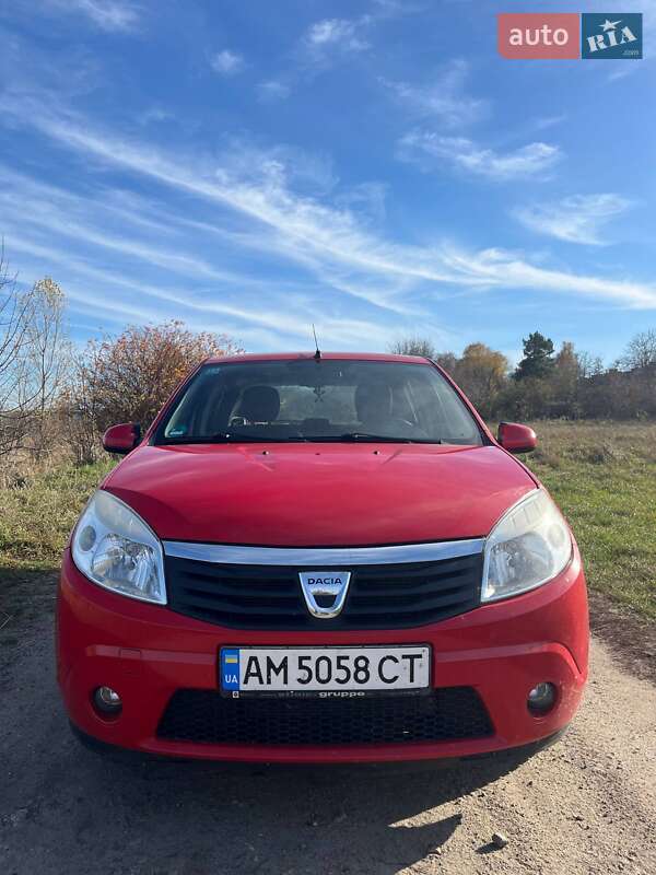 Dacia Sandero 2012