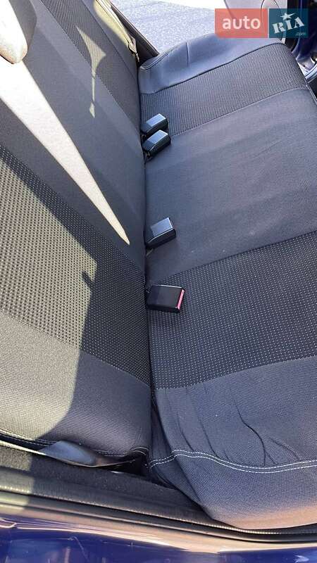 Хэтчбек Dacia Sandero 2009 в Киеве фото 8 Хэтчбек Dacia Sandero 2009 в Киеве