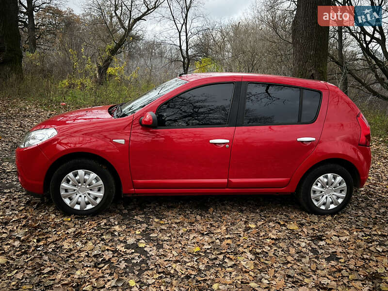 Хэтчбек Dacia Sandero 2009 в Сумах фото 3 Хэтчбек Dacia Sandero 2009 в Сумах