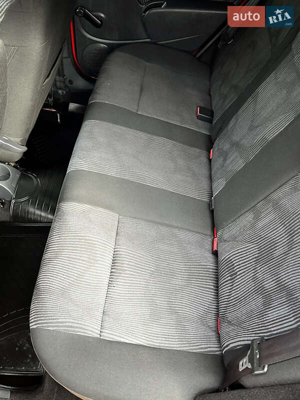 Хэтчбек Dacia Sandero 2009 в Сумах фото 17 Хэтчбек Dacia Sandero 2009 в Сумах