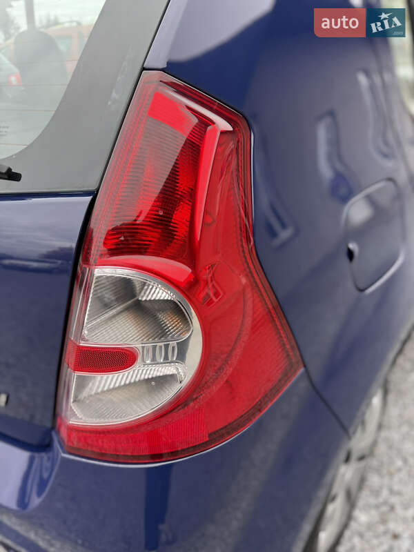 Хетчбек Dacia Sandero 2009 в Луцьку фото 27 Хетчбек Dacia Sandero 2009 в Луцьку