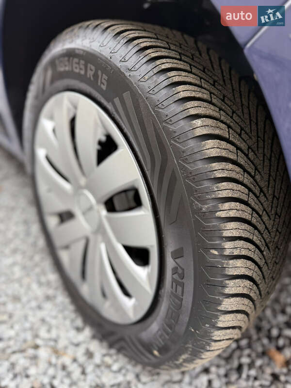 Хетчбек Dacia Sandero 2009 в Луцьку фото 40 Хетчбек Dacia Sandero 2009 в Луцьку