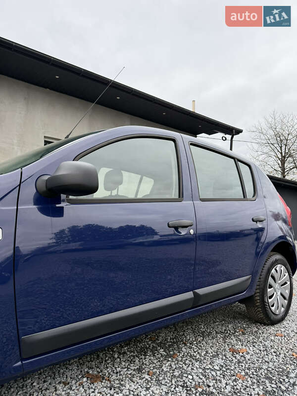 Хетчбек Dacia Sandero 2009 в Луцьку фото 50 Хетчбек Dacia Sandero 2009 в Луцьку