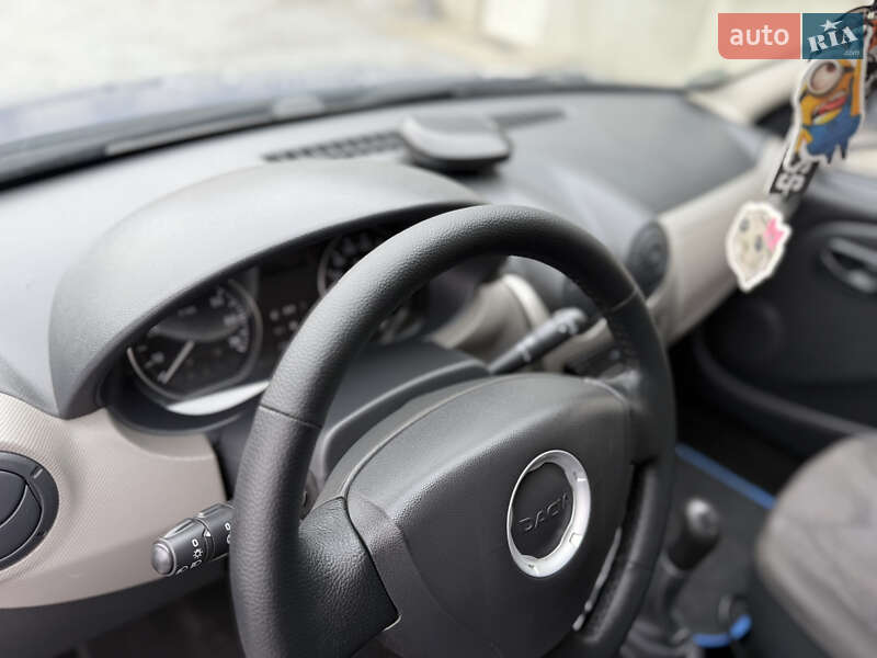 Хетчбек Dacia Sandero 2009 в Луцьку фото 106 Хетчбек Dacia Sandero 2009 в Луцьку