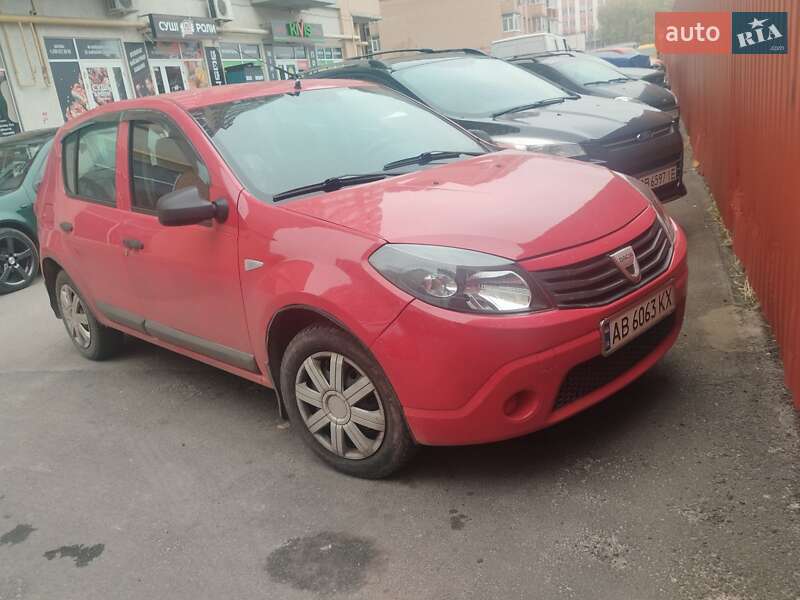 Хетчбек Dacia Sandero 2008 в Немирові